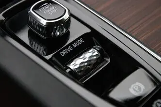 Volvo V60 Cross Country, 2.0, 140 kW, дизель, автомат, полный привод