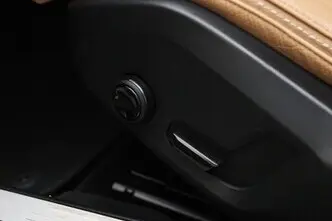 Volvo V60 Cross Country, 2.0, 140 kW, дизель, автомат, полный привод