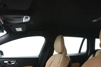 Volvo V60 Cross Country, 2.0, 140 kW, дизель, автомат, полный привод
