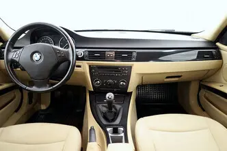 BMW 318, 2.0, 105 kW, diesel, manual, rear-wheel drive