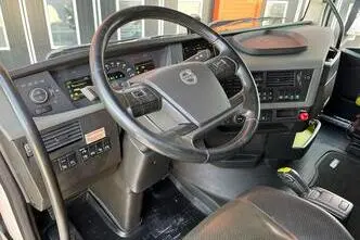 Volvo FH 16 750 6x4, 552 kW, diisel, automaat