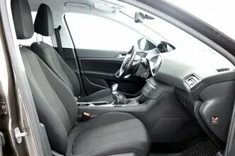 Peugeot 308, 1.2, 60 kW, бензин, механическая, передний привод
