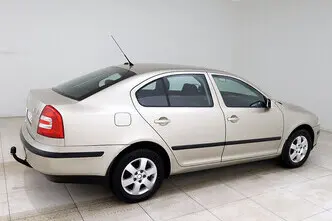 Škoda Octavia, 1.6, 85 kW, bensiin, manuaal, esivedu