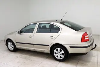 Škoda Octavia, 1.6, 85 kW, bensiin, manuaal, esivedu