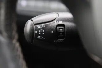 Peugeot 2008, 1.6, 88 kW, bensiin, manuaal, esivedu