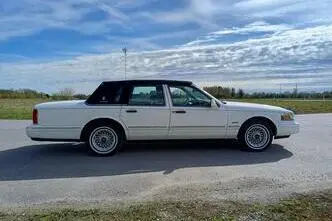 Lincoln Town Car, 4.6, 157 kW, bensiin, automaat, tagavedu