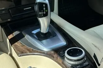 BMW 535, 3.0, 210 kW, дизель, автомат, задний привод