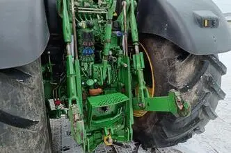 John Deere 6215R, 188 kW, diesel, automatic