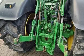 John Deere 6215R, 188 kW, diesel, automatic