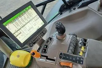 John Deere 6215R, 188 kW, diesel, automatic