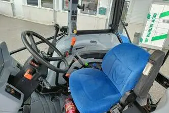 New Holland T 5050, 71 kW, diesel, manual