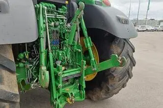 John Deere 6215R, 188 kW, diesel, automatic