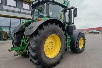 John Deere 6215R, 188 kW, diesel, automatic
