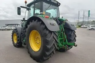 John Deere 6215R, 188 kW, diesel, automatic