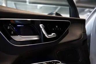 Mercedes-Benz GLC 220, 2.0, 145 kW, hybrid, automatic, four-wheel drive