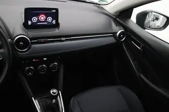 Mazda 2, 1.5, 66 kW, hybrid, manual, front-wheel drive