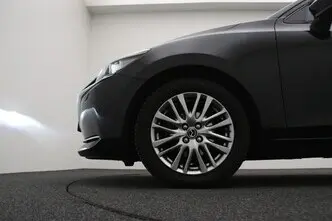 Mazda 2, 1.5, 66 kW, hybrid, manual, front-wheel drive