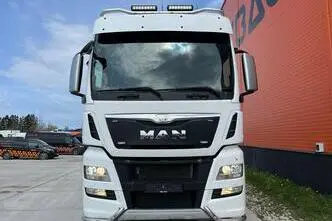 MAN TGX 28.480 6x2, 12.4, 353 kW, diesel, manual, rear-wheel drive