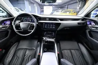 Audi e-tron, 158 kW, elekter, automaat, nelikvedu
