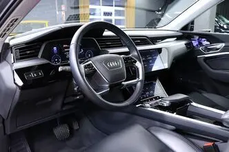 Audi e-tron, 158 kW, elekter, automaat, nelikvedu