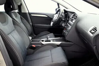 Citroën C4, 1.6, 82 kW, diisel, automaat, esivedu