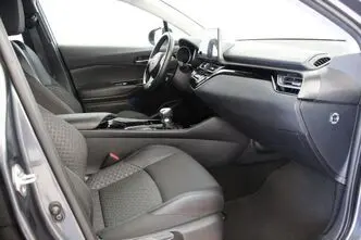 Toyota C-HR, 1.8, 72 kW, гибрид, автомат, передний привод