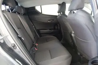 Toyota C-HR, 1.8, 72 kW, гибрид, автомат, передний привод