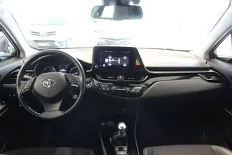Toyota C-HR, 1.8, 72 kW, гибрид, автомат, передний привод