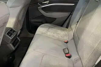 Audi e-tron, 158 kW, elekter, automaat, nelikvedu