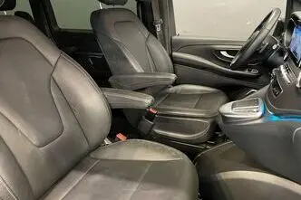 Mercedes-Benz V 300, 2.0, 174 kW, diesel, automatic, rear-wheel drive