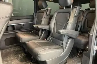 Mercedes-Benz V 300, 2.0, 174 kW, diesel, automatic, rear-wheel drive
