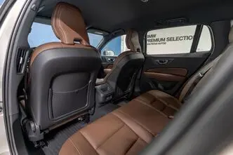 Volvo V60 Cross Country, 2.0, 184 kW, гибрид, автомат, полный привод