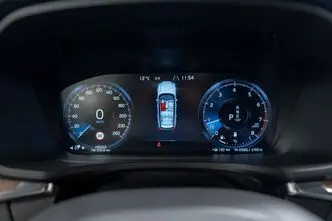 Volvo V60 Cross Country, 2.0, 184 kW, гибрид, автомат, полный привод