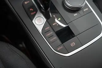 BMW 118, 1.5, 100 kW, бензин, автомат, передний привод