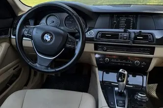 BMW 520, 2.0, 135 kW, дизель, автомат, задний привод