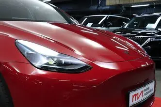 Tesla Model Y, 153 kW, электричество, автомат, полный привод