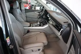 Audi Q7, 3.0, 210 kW, гибрид, автомат, полный привод