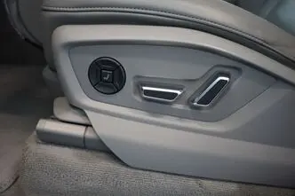 Audi Q7, 3.0, 210 kW, гибрид, автомат, полный привод