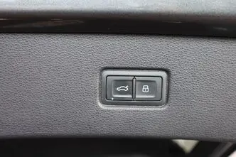 Audi Q7, 3.0, 210 kW, гибрид, автомат, полный привод