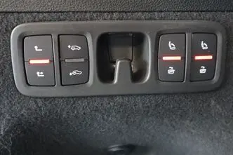 Audi Q7, 3.0, 210 kW, гибрид, автомат, полный привод