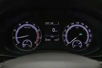 Škoda Karoq, 1.5, 110 kW, бензин, автомат, передний привод