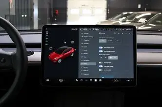Tesla Model Y, 153 kW, электричество, автомат, полный привод