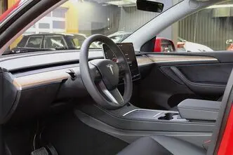 Tesla Model Y, 153 kW, электричество, автомат, полный привод
