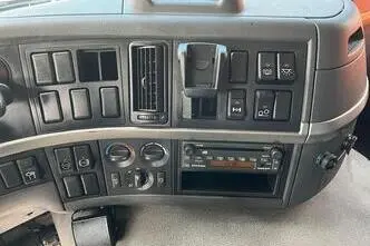 Volvo FM 9 300 6x2*4, 220 kW, diisel, automaat
