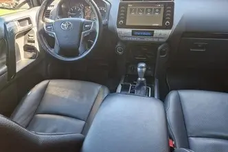 Toyota Land Cruiser, 2.8, 150 kW, дизель, автомат, полный привод