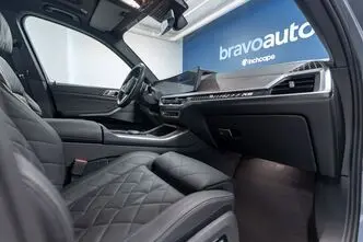 BMW X5, 3.0, 210 kW, hübriid, automaat, nelikvedu