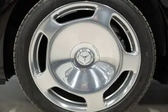 Mercedes-Benz Mercedes-Maybach, 6.0, 450 kW, бензин, автомат, полный привод