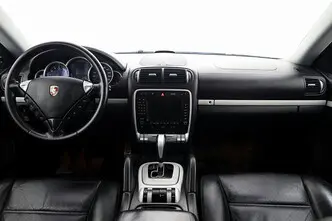 Porsche Cayenne, 4.5, 339 kW, бензин, автомат, полный привод