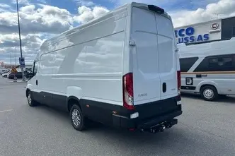 Iveco Daily, 3.0, 129 kW, дизель, механическая, задний привод