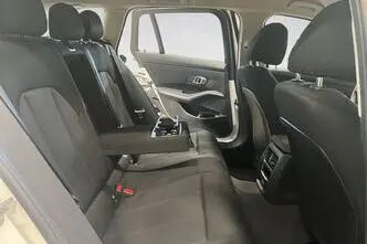 BMW 320, 150 kW, бензин, автомат, полный привод